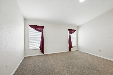 House in Orlando, Florida 4 bedrooms, 189.43 sq.m. № 1908530 - photo 20