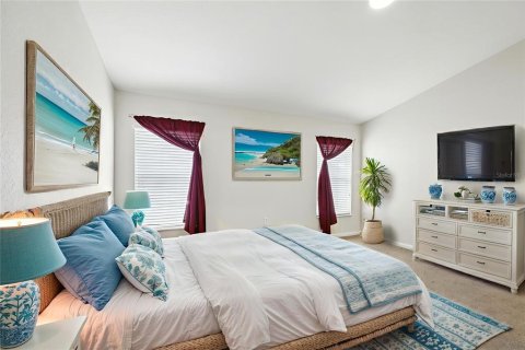 House in Orlando, Florida 4 bedrooms, 189.43 sq.m. № 1908530 - photo 19