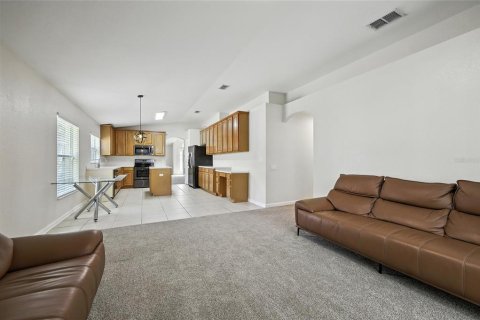 House in Orlando, Florida 4 bedrooms, 189.43 sq.m. № 1908530 - photo 16