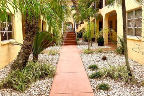 Commercial property in South Pasadena, Florida 820.7 sq.m. № 2409857 - photo 3