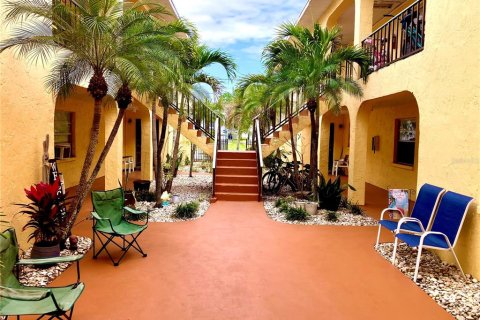 Commercial property in South Pasadena, Florida 820.7 sq.m. № 2409857 - photo 4