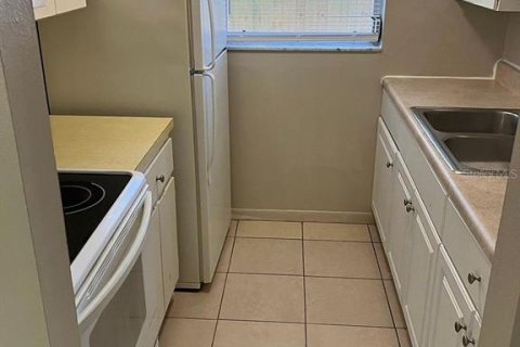 Commercial property in South Pasadena, Florida 820.7 sq.m. № 2409857 - photo 11