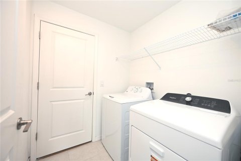Villa ou maison à louer à Bartow, Floride: 4 chambres, 168.62 m2 № 2294944 - photo 25