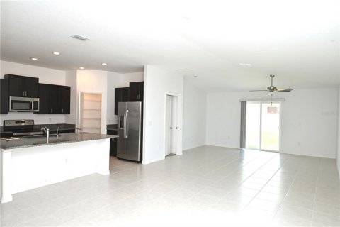 Villa ou maison à louer à Bartow, Floride: 4 chambres, 168.62 m2 № 2294944 - photo 2