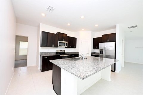 Villa ou maison à louer à Bartow, Floride: 4 chambres, 168.62 m2 № 2294944 - photo 6