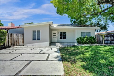 House in Fort Lauderdale, Florida 3 bedrooms, 120.4 sq.m. № 1875391 - photo 24
