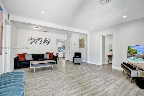 House in Fort Lauderdale, Florida 3 bedrooms, 120.4 sq.m. № 1875391 - photo 29