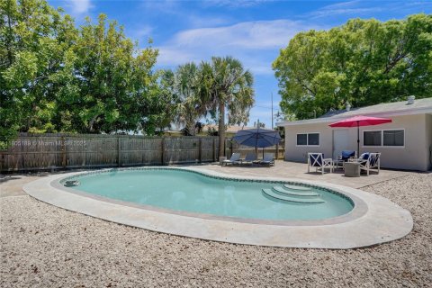 House in Fort Lauderdale, Florida 3 bedrooms, 120.4 sq.m. № 1875391 - photo 27
