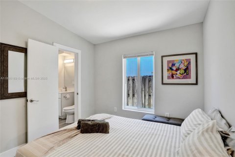 House in Fort Lauderdale, Florida 3 bedrooms, 120.4 sq.m. № 1875391 - photo 21