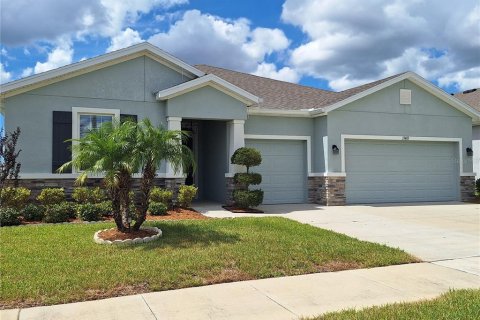 House in Spring Hill, Florida 4 bedrooms, 259.29 sq.m. № 2115083