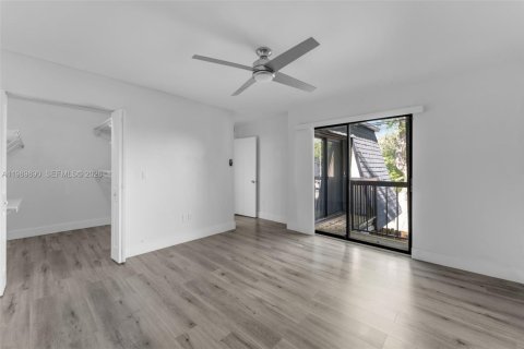 Copropriété à vendre à Miami, Floride: 3 chambres, 135.82 m2 № 2057944 - photo 21