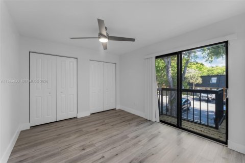 Copropriété à vendre à Miami, Floride: 3 chambres, 135.82 m2 № 2057944 - photo 17