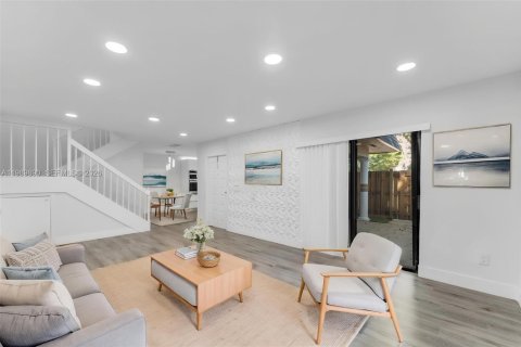 Copropriété à vendre à Miami, Floride: 3 chambres, 135.82 m2 № 2057944 - photo 8