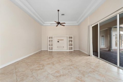 House in Davenport, Florida 4 bedrooms, 400.13 sq.m. № 1918964 - photo 29