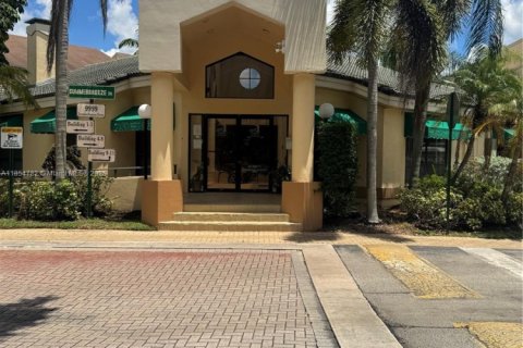 Copropriété à louer à Sunrise, Floride: 1 chambre, 70.05 m2 № 1957690 - photo 3