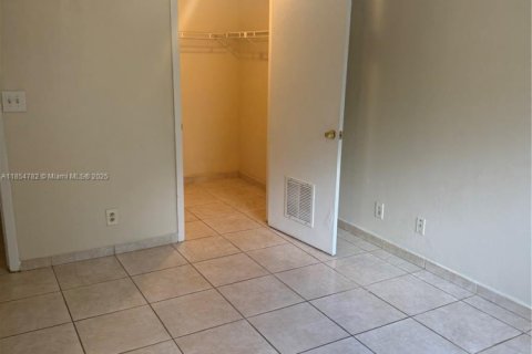 Copropriété à louer à Sunrise, Floride: 1 chambre, 70.05 m2 № 1957690 - photo 18