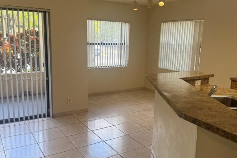 Copropriété à louer à Sunrise, Floride: 1 chambre, 70.05 m2 № 1957690 - photo 5