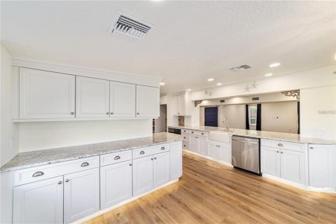 Villa ou maison à vendre à Fort MC Coy, Floride: 4 chambres, 202.34 m2 № 1906339 - photo 17