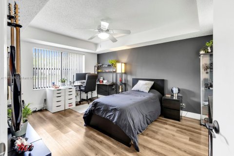 Condo in Deerfield Beach, Florida, 2 bedrooms  № 1887508 - photo 13