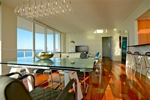 Copropriété à louer à Miami Beach, Floride: 2 chambres, 122.82 m2 № 1936798 - photo 2