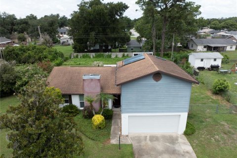 House in Lakeland, Florida 5 bedrooms, 175.03 sq.m. № 2290770 - photo 2