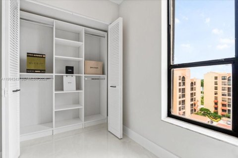 Купить кондоминиум в Бока-Ратон, Флорида 3 спальни, № 2062952 - фото 28