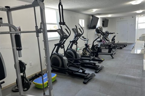 Copropriété à louer à Miami Beach, Floride: 1 chambre, 66.89 m2 № 2425167 - photo 10