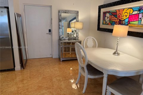 Copropriété à louer à Miami Beach, Floride: 1 chambre, 66.89 m2 № 2425167 - photo 7