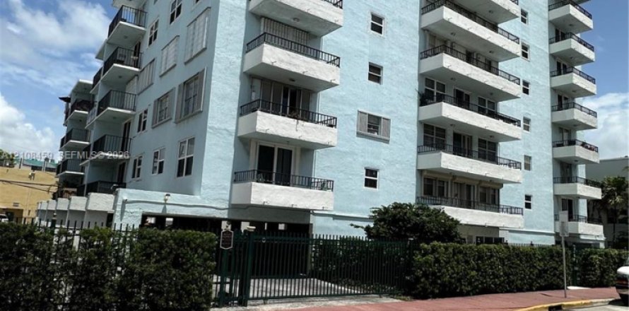 Condo à Miami Beach, Floride, 1 chambre  № 2425167