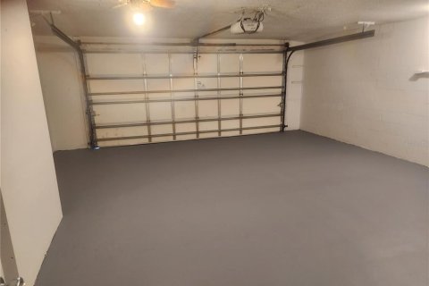 House in Port Richey, Florida 3 bedrooms, 140.1 sq.m. № 1628855 - photo 24