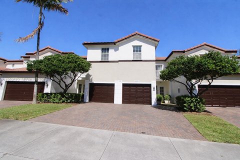Touwnhouse à vendre à Doral, Floride: 3 chambres, 208.57 m2 № 2022049 - photo 2