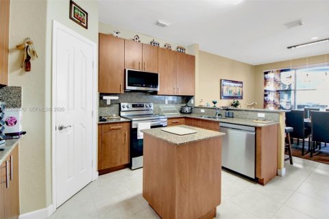 Touwnhouse à vendre à Doral, Floride: 3 chambres, 208.57 m2 № 2022049 - photo 10