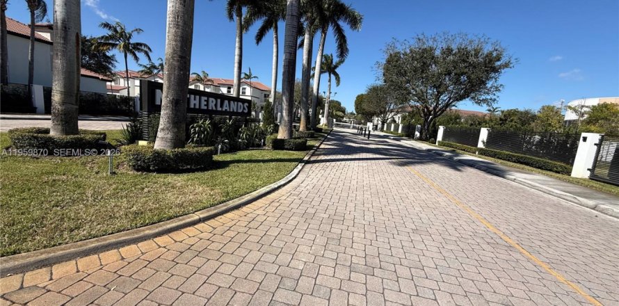 Touwnhouse à Doral, Floride 3 chambres, 208.57 m2 № 2022049