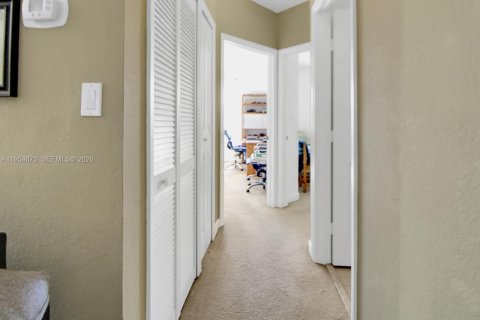 Touwnhouse à vendre à Doral, Floride: 3 chambres, 208.57 m2 № 2022049 - photo 22