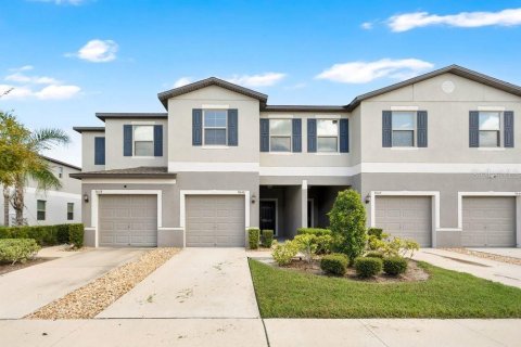 Townhouse in Sun City Center, Florida 3 bedrooms, 154.5 sq.m. № 2325248