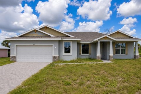 House in Rotonda, Florida 3 bedrooms, 189.71 sq.m. № 2117328