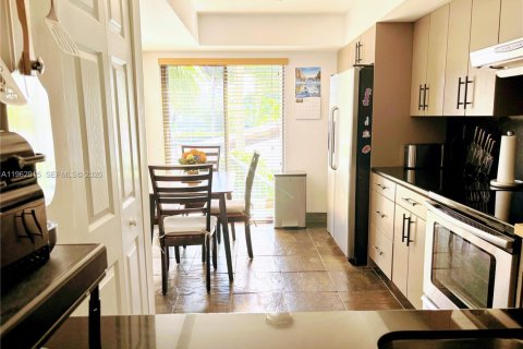 Купить таунхаус в Авентура, Флорида 3 спальни, 150.22м2, № 2090788 - фото 8