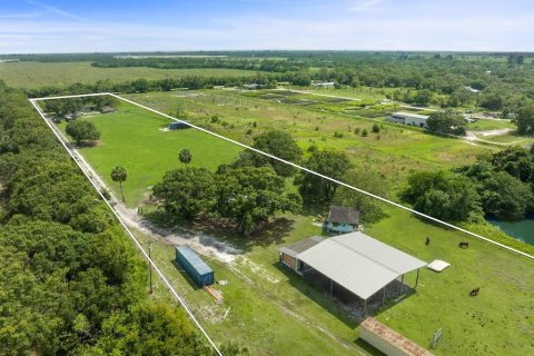 Commercial property in St. Lucie, Florida № 2194533 - photo 10