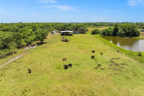 Commercial property in St. Lucie, Florida № 2194533 - photo 17