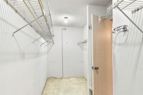 Купить кондоминиум в Корал-Спрингс, Флорида 3 комнаты, 125.42м2, № 2189210 - фото 21