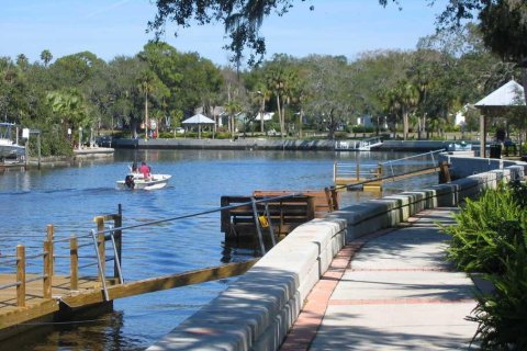 Condo in Port Richey, Florida, 2 bedrooms № 2100367 - photo 26