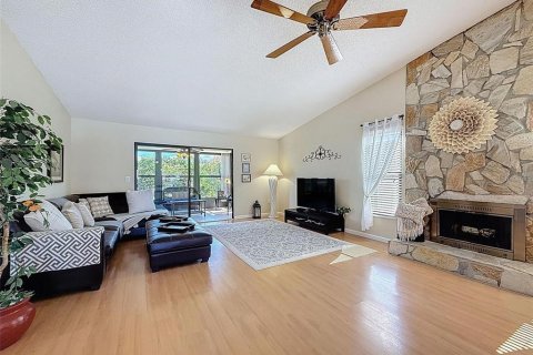Condo in Port Richey, Florida, 2 bedrooms № 2100367 - photo 5