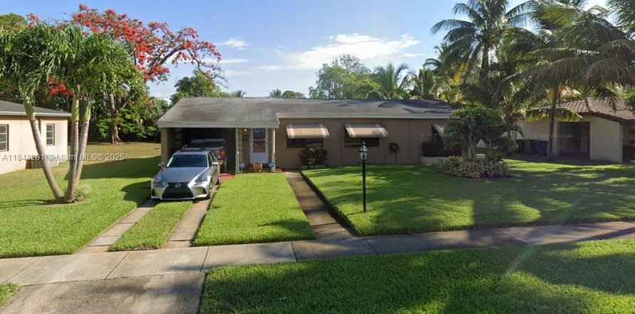 House in Fort Lauderdale, Florida 3 bedrooms, 117.15 sq.m. № 1848886