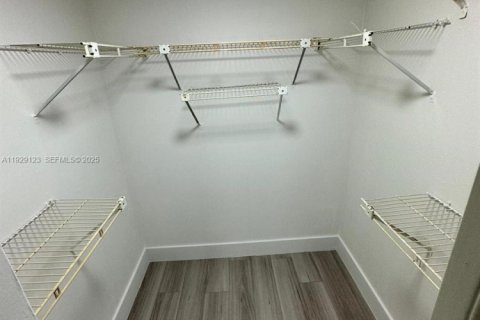 Condominio en venta en Tamarac, Florida, 2 dormitorios, 88.16 m2 № 2037666 - foto 7