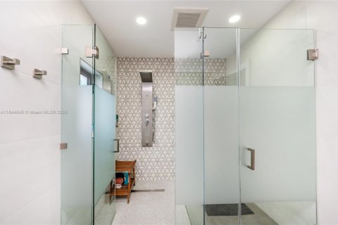 Casa en venta en Miami Springs, Florida, 4 dormitorios, 109.25 m2 № 1840810 - foto 21