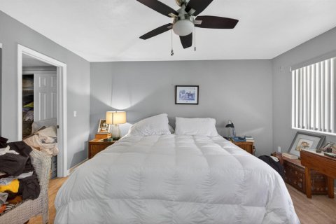 Condo in St. Lucie, Florida, 1 bedroom № 2247801 - photo 12