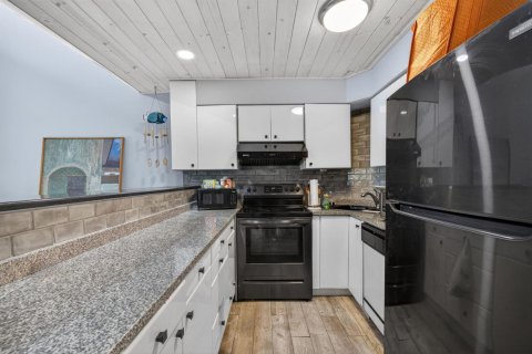 Condo in St. Lucie, Florida, 1 bedroom № 2247801 - photo 6