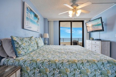 Condo in Daytona Beach Shores, Florida, 2 bedrooms № 2354556 - photo 23