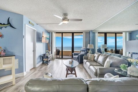 Condo in Daytona Beach Shores, Florida, 2 bedrooms № 2354556 - photo 7