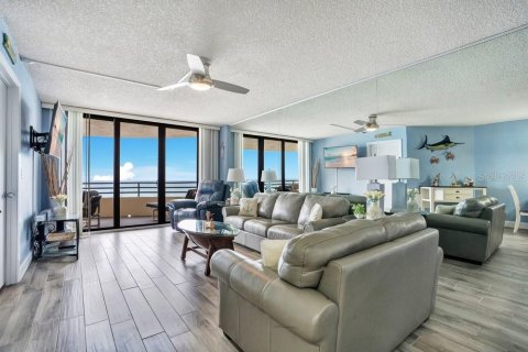 Condo in Daytona Beach Shores, Florida, 2 bedrooms № 2354556 - photo 5